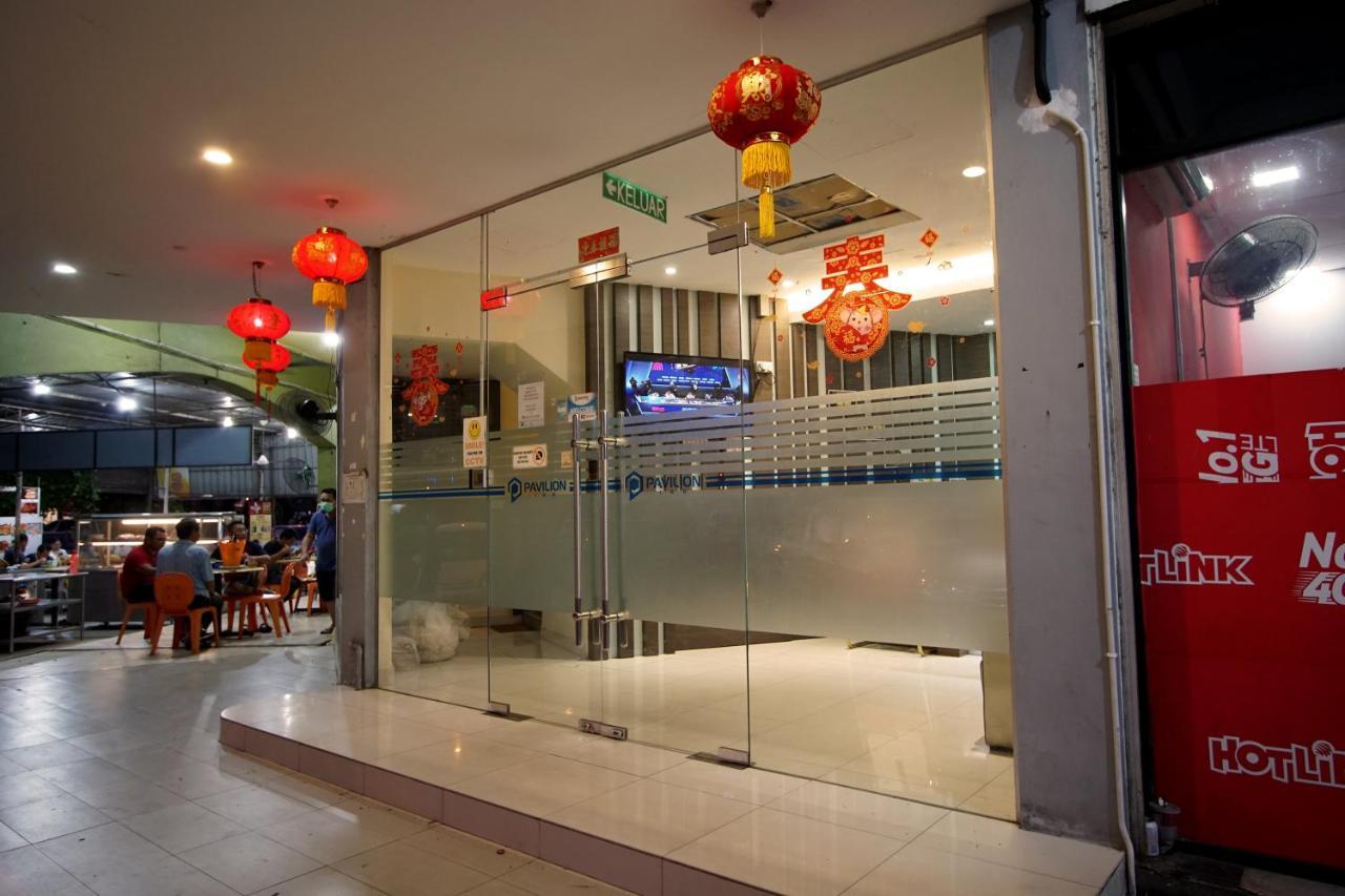 Pavilion Inn Miri Exterior photo